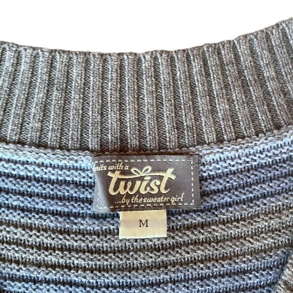 Twist Womens Sweater Vest Sz Medium Blue Gray Boho Longline Wool Southwestern - Picture 5 of 6